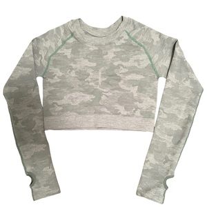 Green Work Out Camouflage Long Sleeve Crop Top S Nylon Polyester Spandex